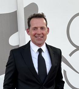 Джонни Берн