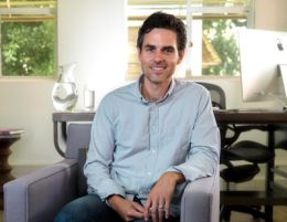 Александр Янг