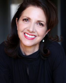 Mia Christou