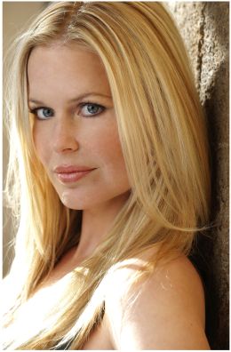 Сара Дэвидсон