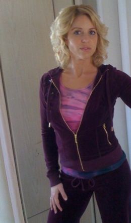 Холли Дэниэлс