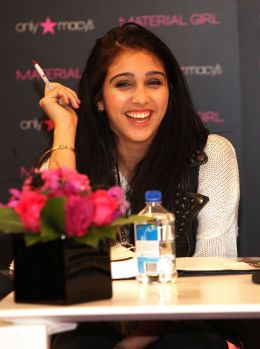 Лурдес Леон