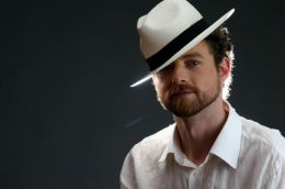 Александр Хольтман