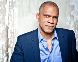 Стивен Уоллес