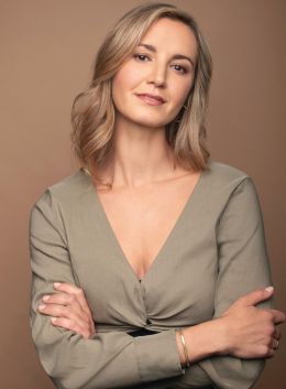 Аманда Коул