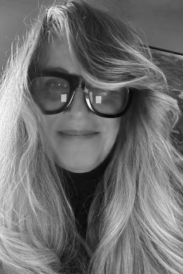 Ким Барнард