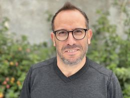 Gil Ezrachi