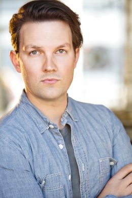 Николас Александр