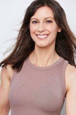 Натали Диаз