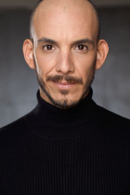 Эдриан Элизондо