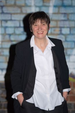 Линн Харвуд