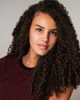 Александра МакЛин