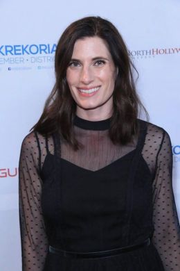 Стефани Тоби