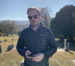 Эллиотт Баркер