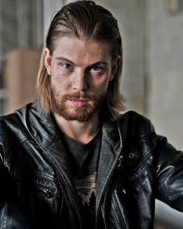 Байрон Мэйберри