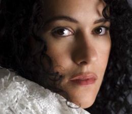 Моника Кауфман