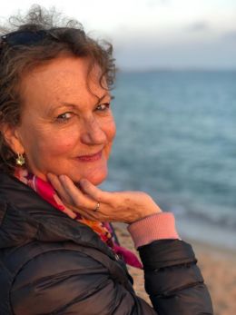 Энн МакКейб