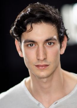 Джош Бертон