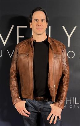 Chris Tasara