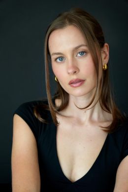 Наташа Бюре