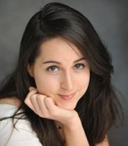 Женевьев Симмонс