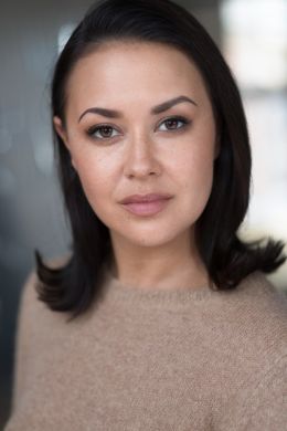 Наташа Старки