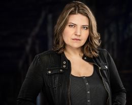 Сара Стронг