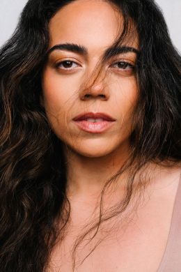 Leslie Lluvet