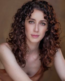 Эмили Бертон