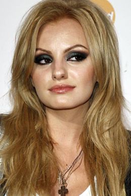 Александра Стэн