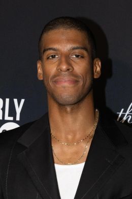 Брент Чарльз