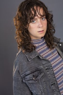 Элли Паркер