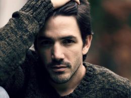 Хавьер Неварес