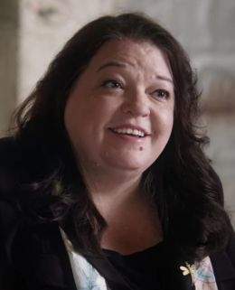 Лиза Грэйвз