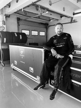 Ники Фолкнер