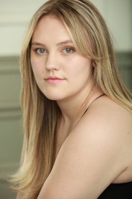 Ava Benavente