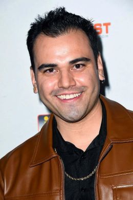 Michael Tari