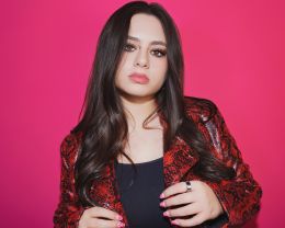 Джейми Адлер