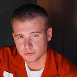 Зак Робертс