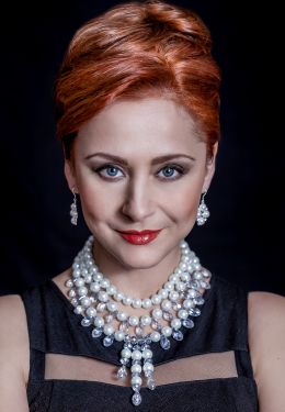Люси Алекс
