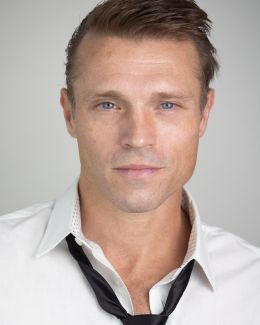 Майкл Р. Уорд