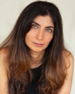 Мира Ганатра