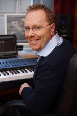 Эндрю Стамп