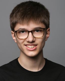 Оливер Раштон