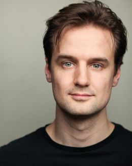 Хенри Шилдс