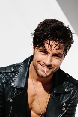 Трэвис Бернс