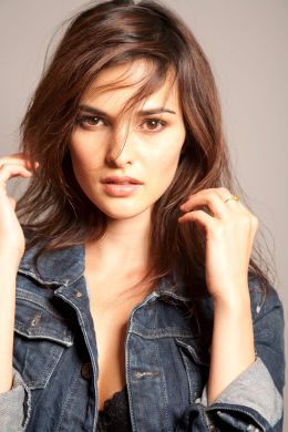 Ллиза Рай Иесака