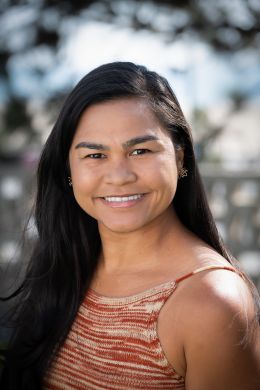 Биллионна Рейес