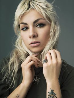 Констанс Массикотте