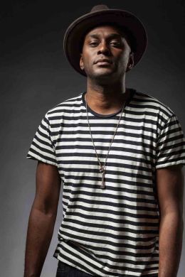 Дуглас Лайонс